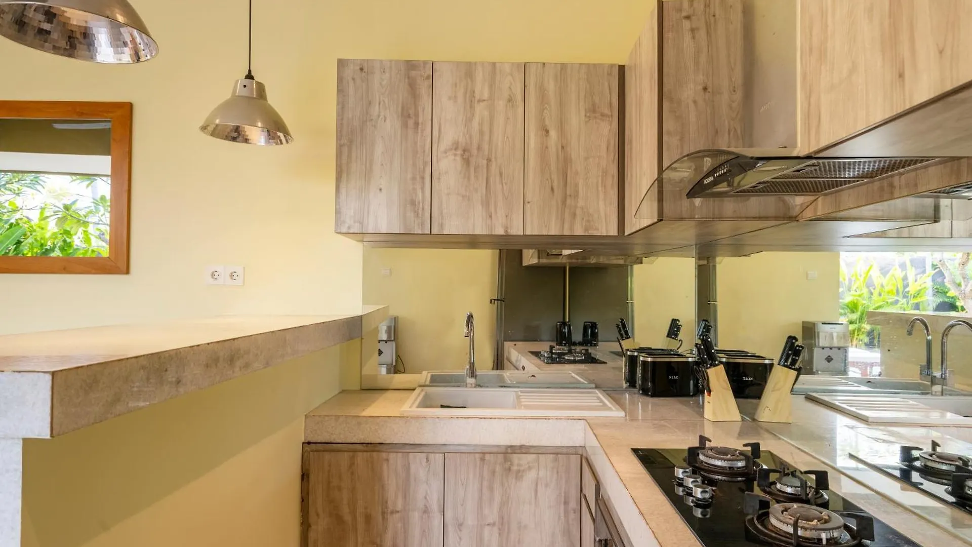 Villa Casey - New Private Villa With 2 Bedroom And Pool By Bali Executive Villa Kerobokan  Indonesia