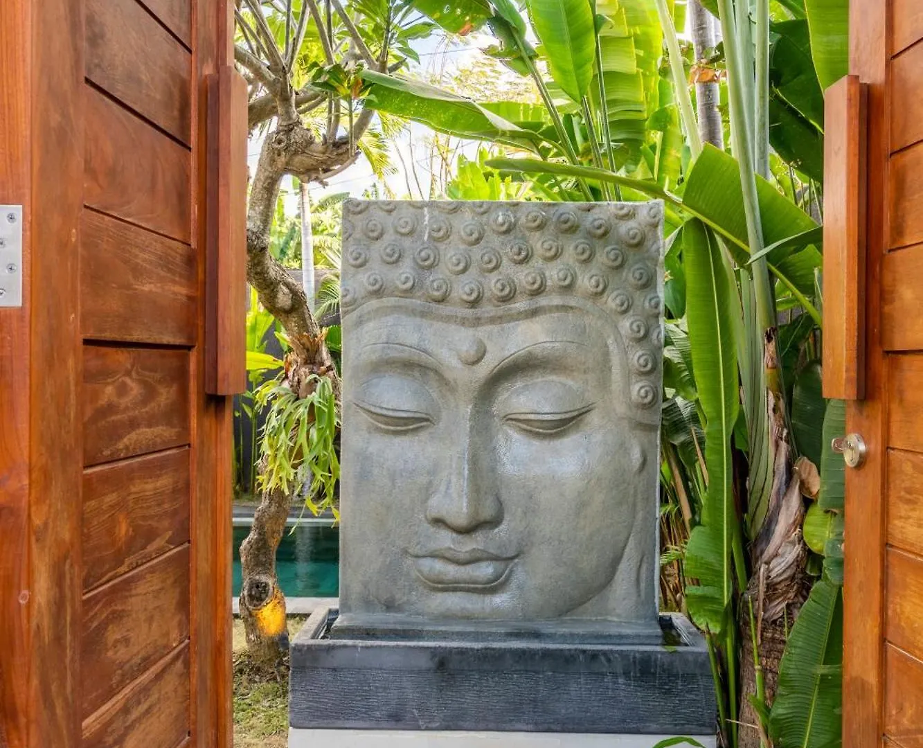 Villa Casey - New Private Villa With 2 Bedroom And Pool By Bali Executive Villa Kerobokan